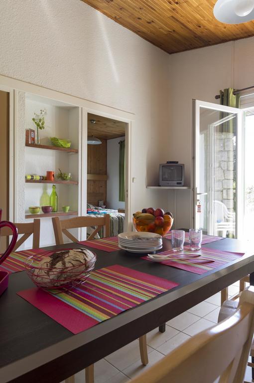 Vvf Haute Loire Haute Ardeche Tence Room photo